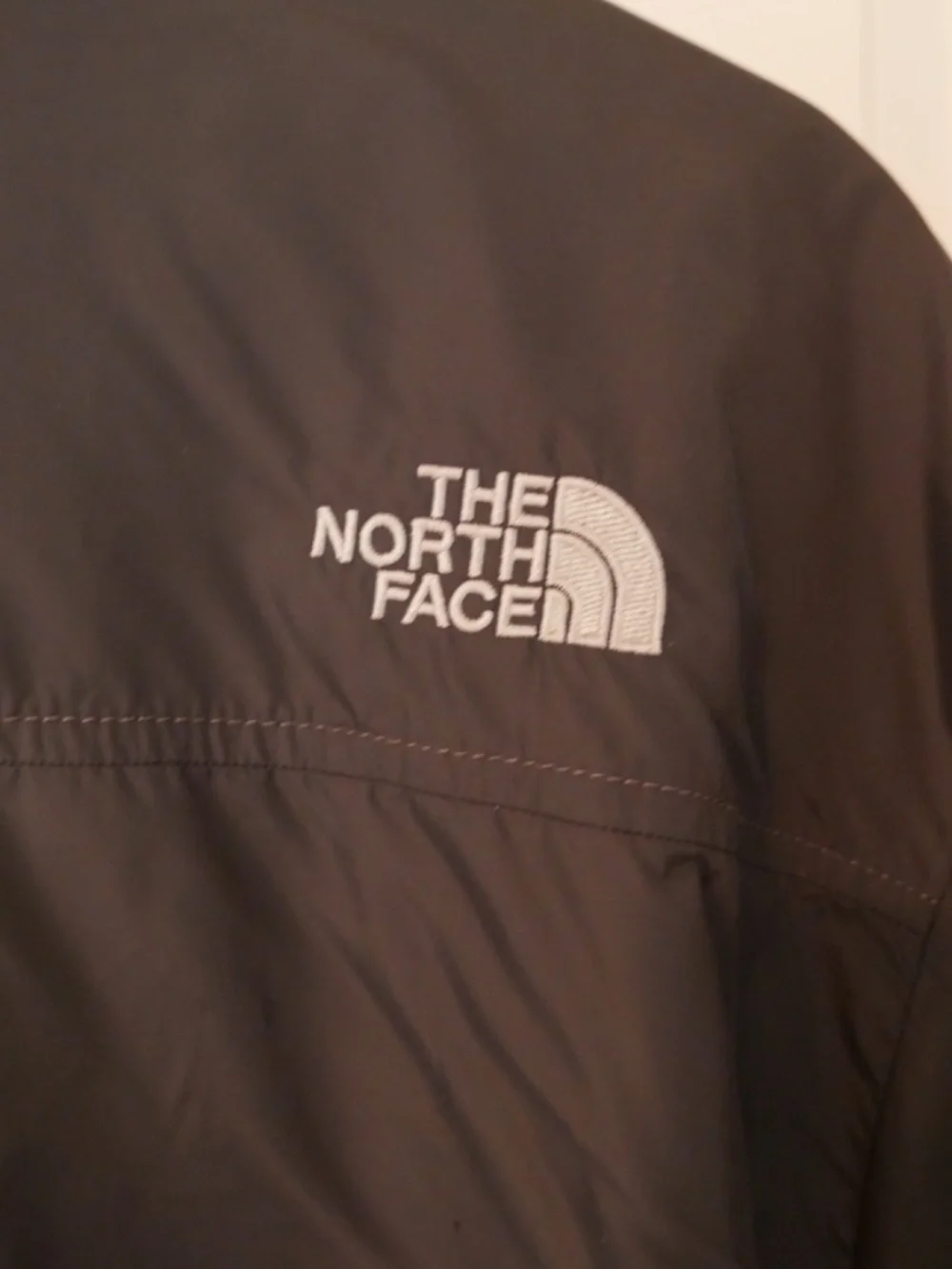 The North Face Men's Windbreaker~